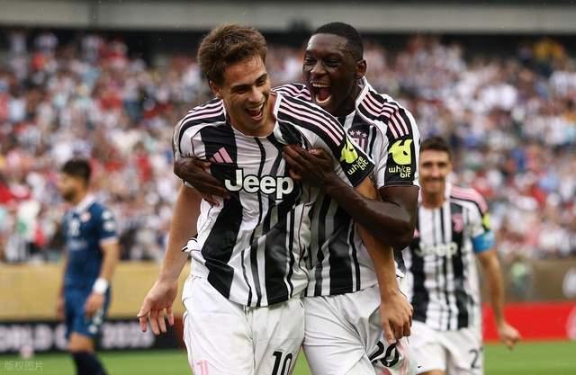 雷火电竞app-尤文图斯中场梅开二度，助球队赢球