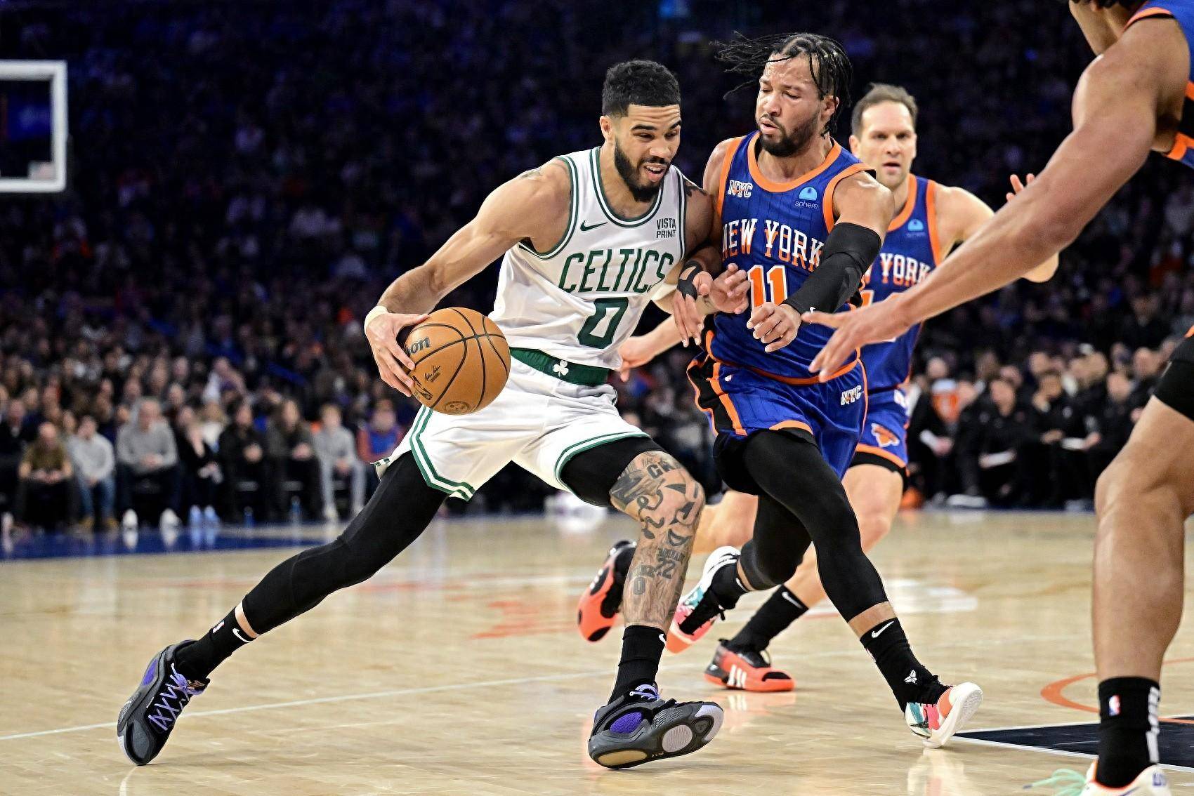 尼克逆转雄鹿,安东尼詹皇再度展现总冠军气质的简单介绍 尼克逆转雄鹿,安东尼詹皇再度展现总冠军气质的简单介绍