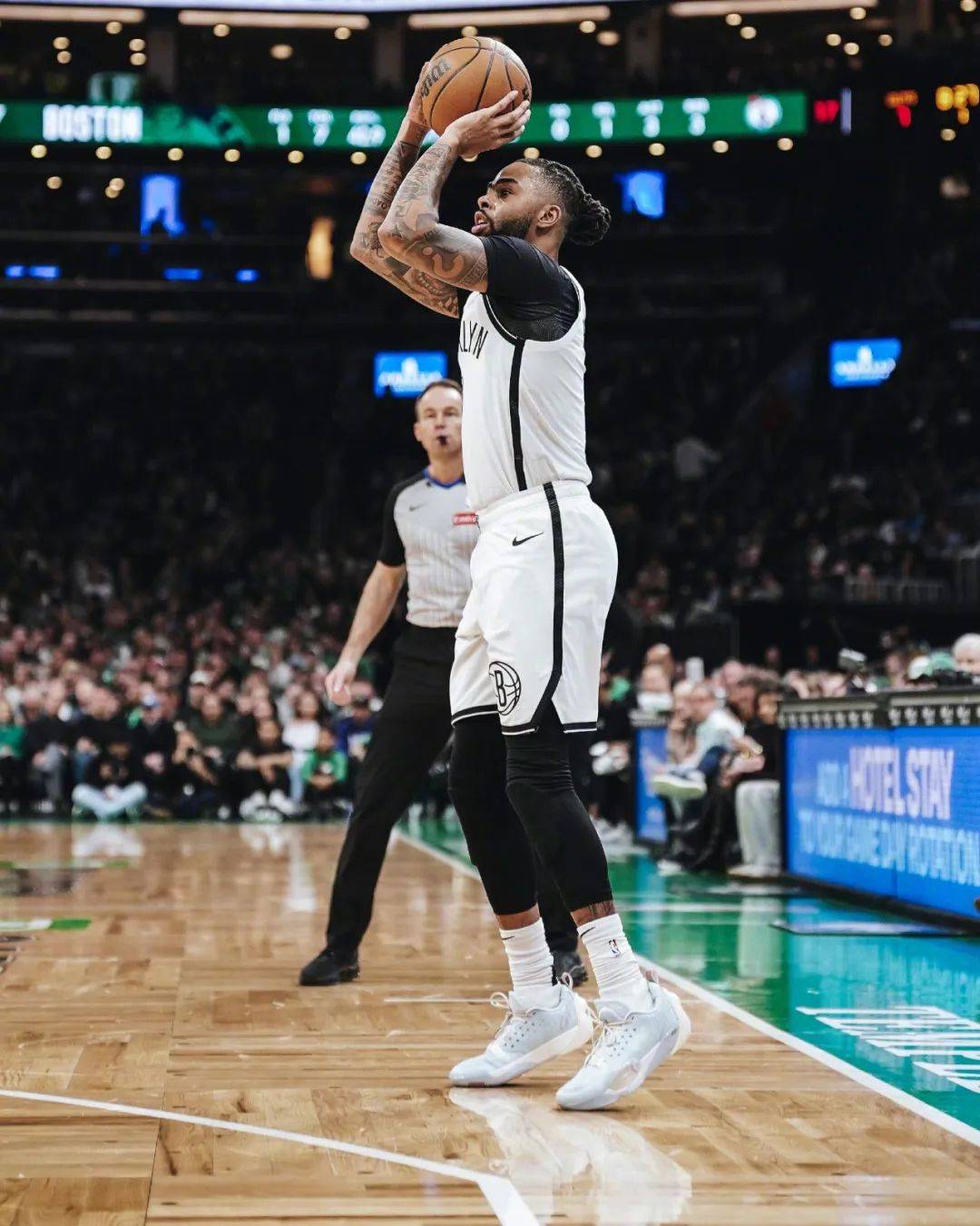 篮网大胜步行者，豪取十连胜！