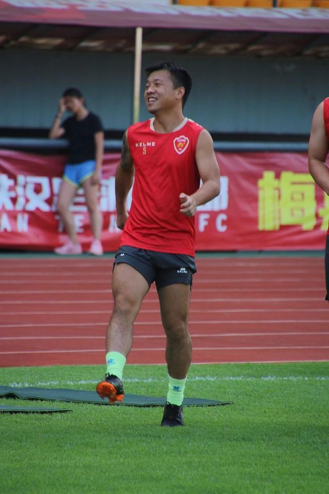 雷火电竞app-瑞士联赛中一支升班马队取得惊人成绩