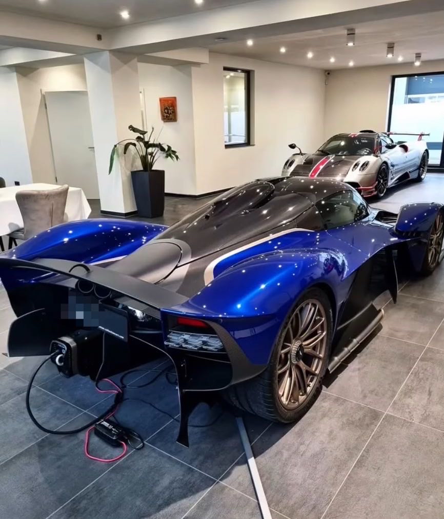 红牛车队轻取阿斯顿马丁,皮亚斯特里惊艳四座的简单介绍 红牛车队轻取阿斯顿马丁,皮亚斯特里惊艳四座的简单介绍