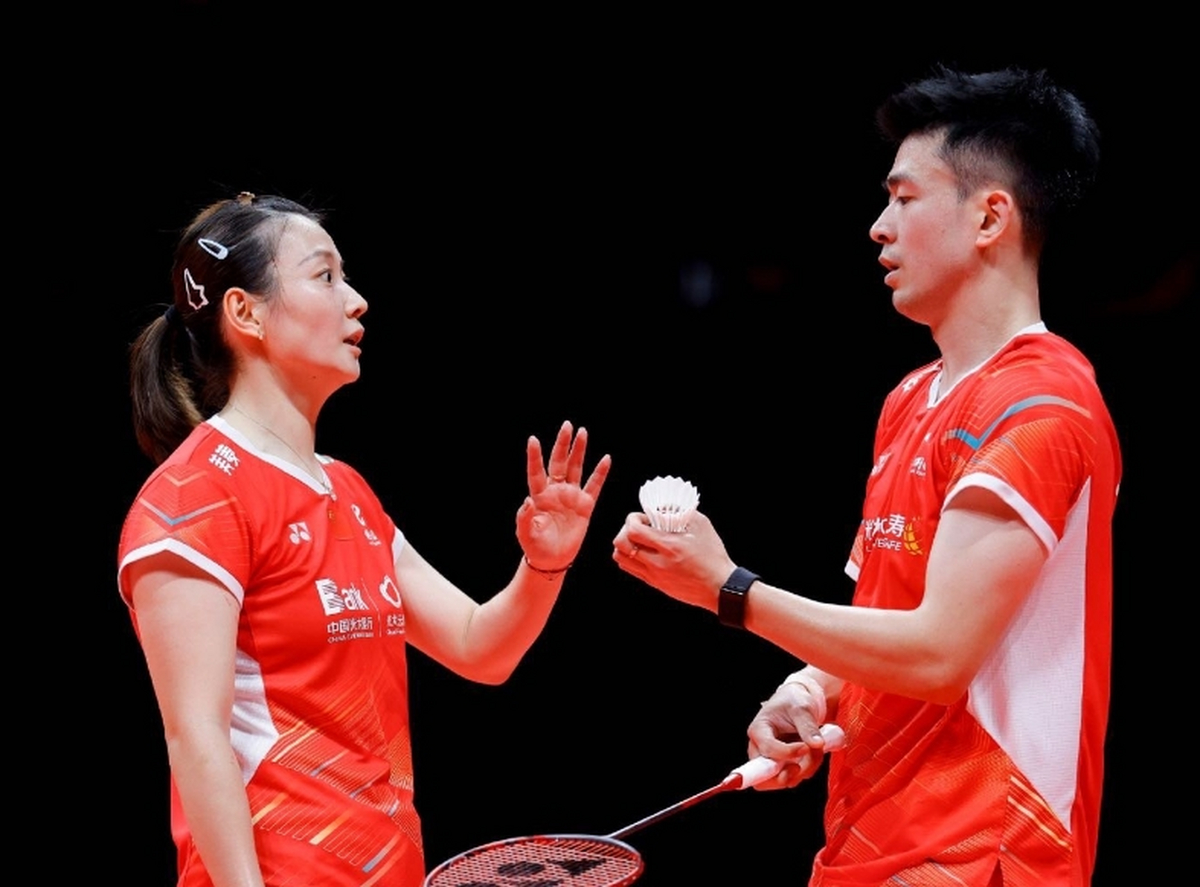 印尼队轻取马来西亚队，郑思维刷新纪录