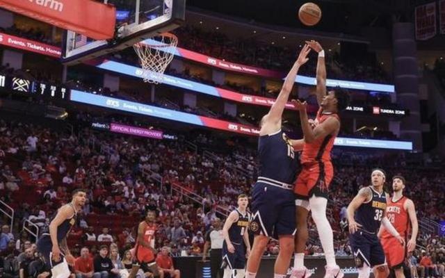 掘金翻盘灰熊，福克斯点燃赛场