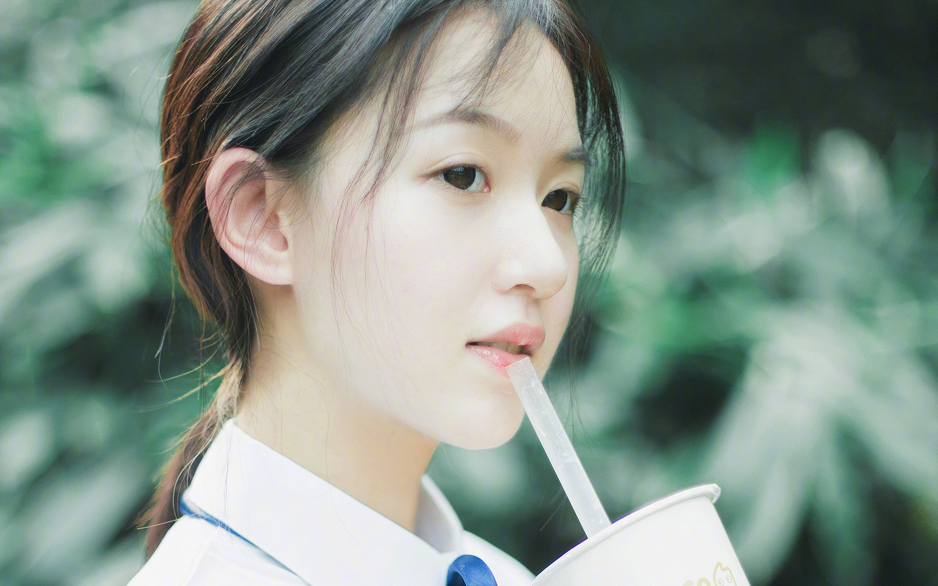 雷火电竞-当非洲雄狮撞碎华南虎—恩比德现象级50+三双背后的篮球文明维度对决