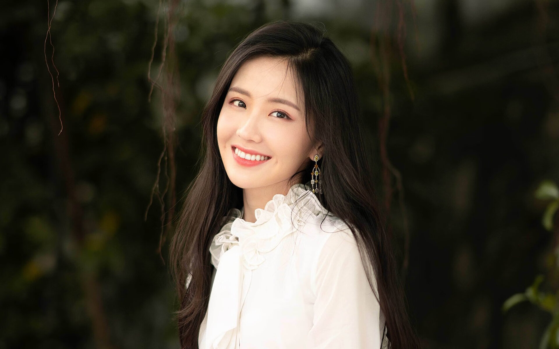 雷火电竞亚洲先驱-森林狼关键战突围辽宁队，保罗化身关键先生定乾坤