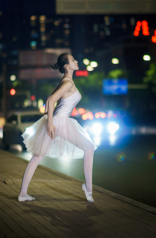 唯一之夜,门迪节奏在F1新赛季揭幕战中的绝对掌控