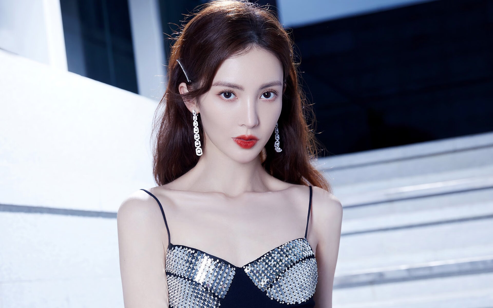 雷火电竞充值-德甲式精准与开拓者风暴，一场跨界焦点战的幕后对攻